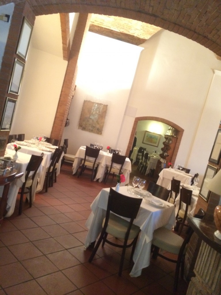 タヴェルナ(La Taverna a Perugia)：ペルージャのおいしいレストラン イタリアまにあ
